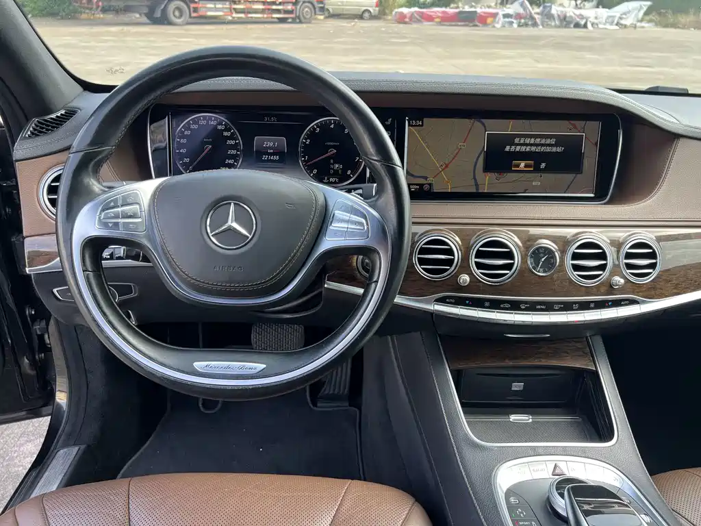 Mercedes-Benz S-Class — миниатюра 14