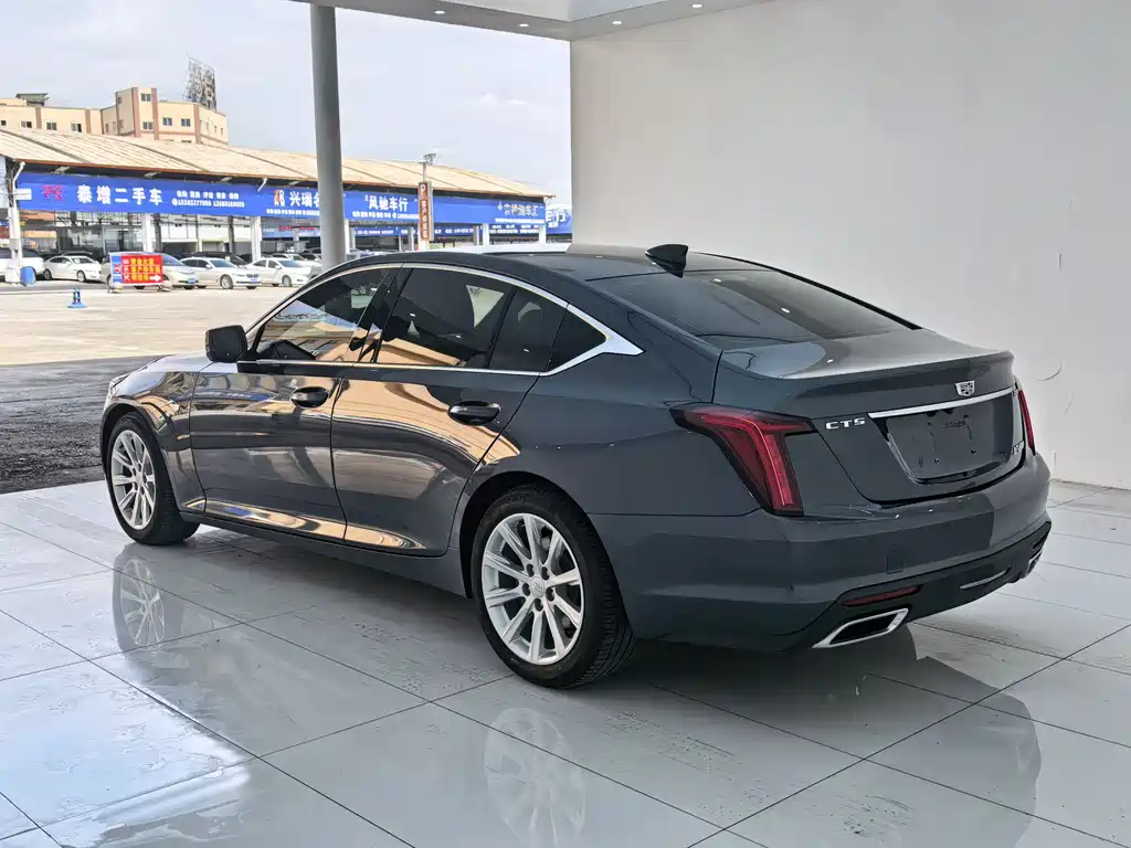 Cadillac CT5 2022 28T
