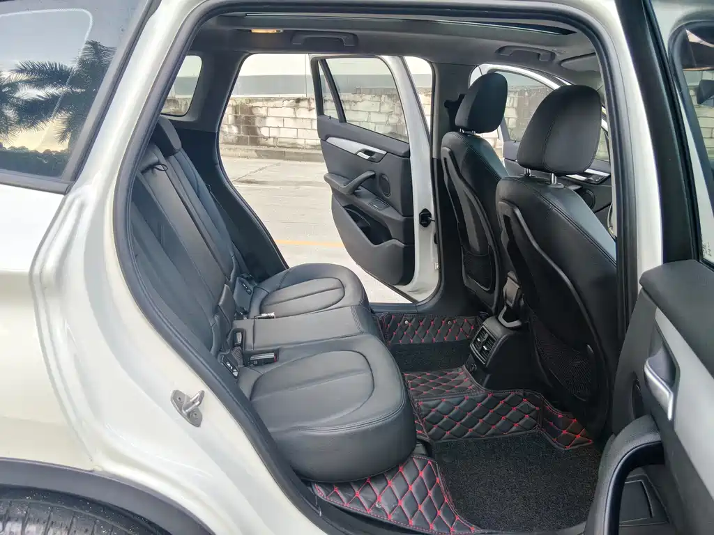 BMW X1 — миниатюра 12