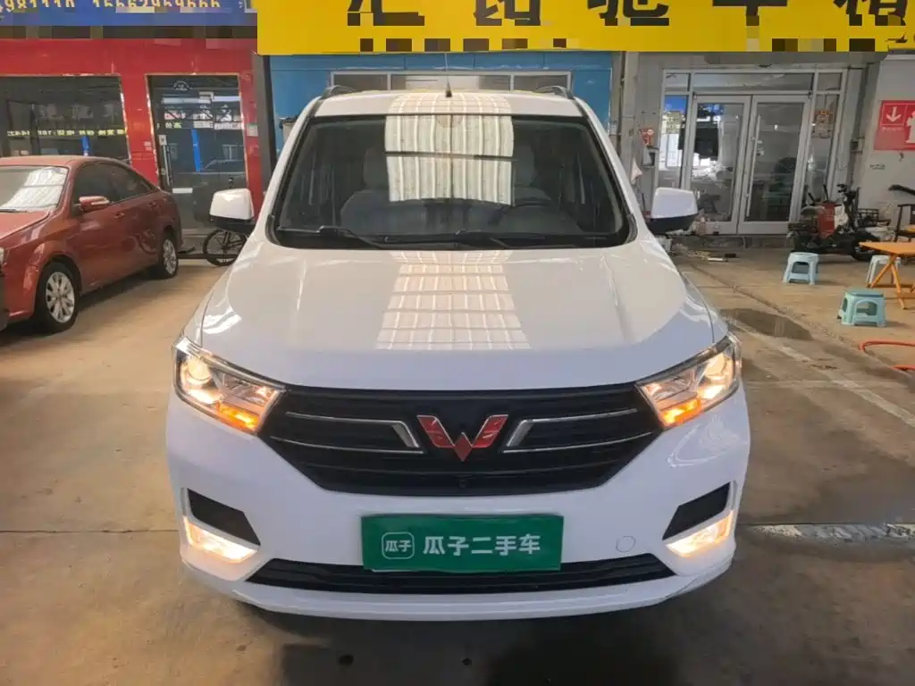 Wuling Hongguang — миниатюра 3