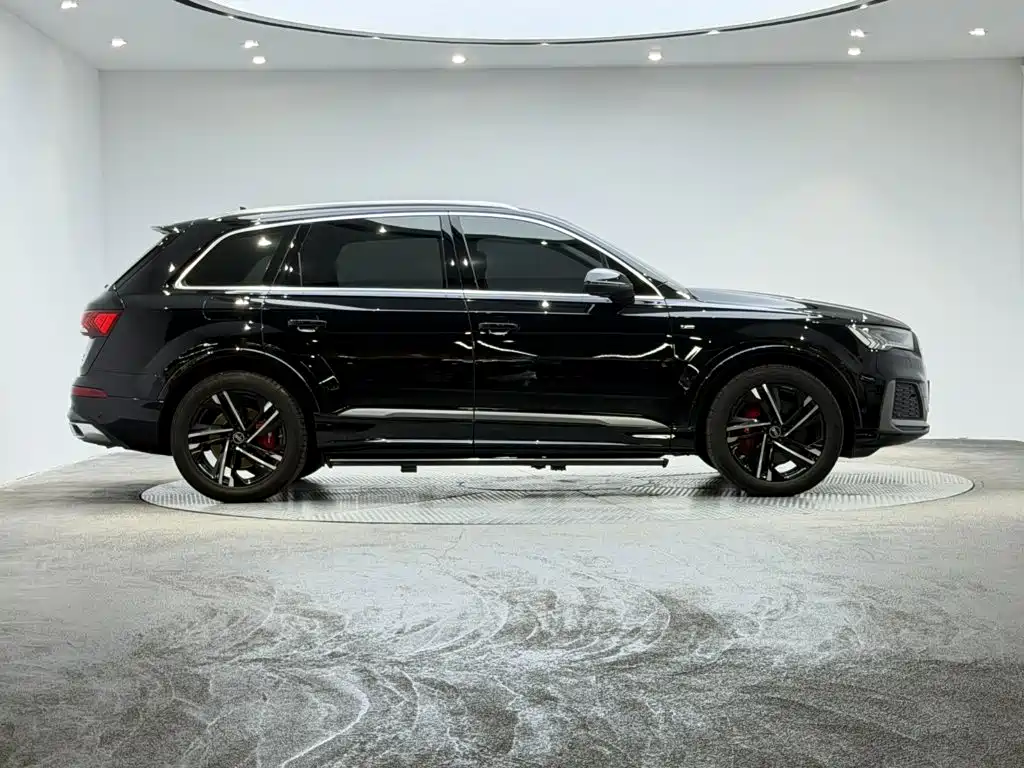 Audi Q7 — миниатюра 2