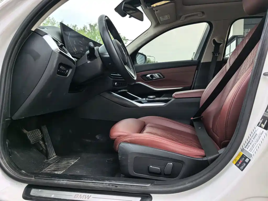BMW i3 — миниатюра 12