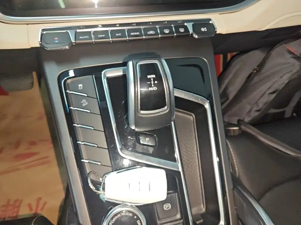 Geely Boyue — миниатюра 14