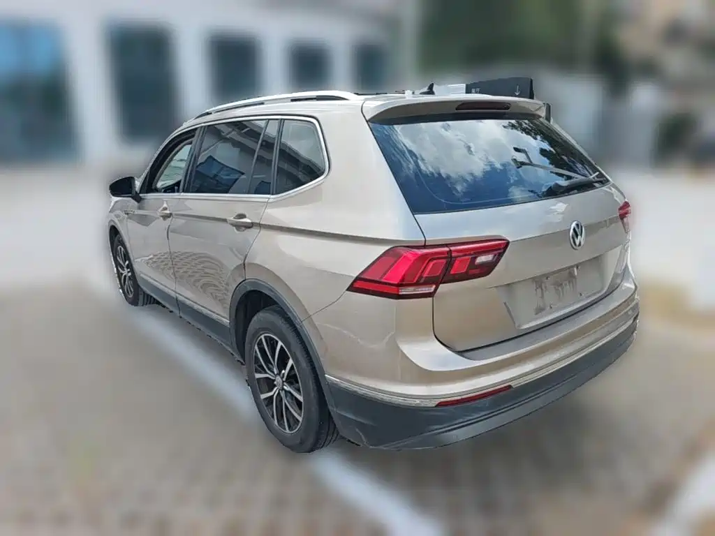Volkswagen Tiguan L — миниатюра 7