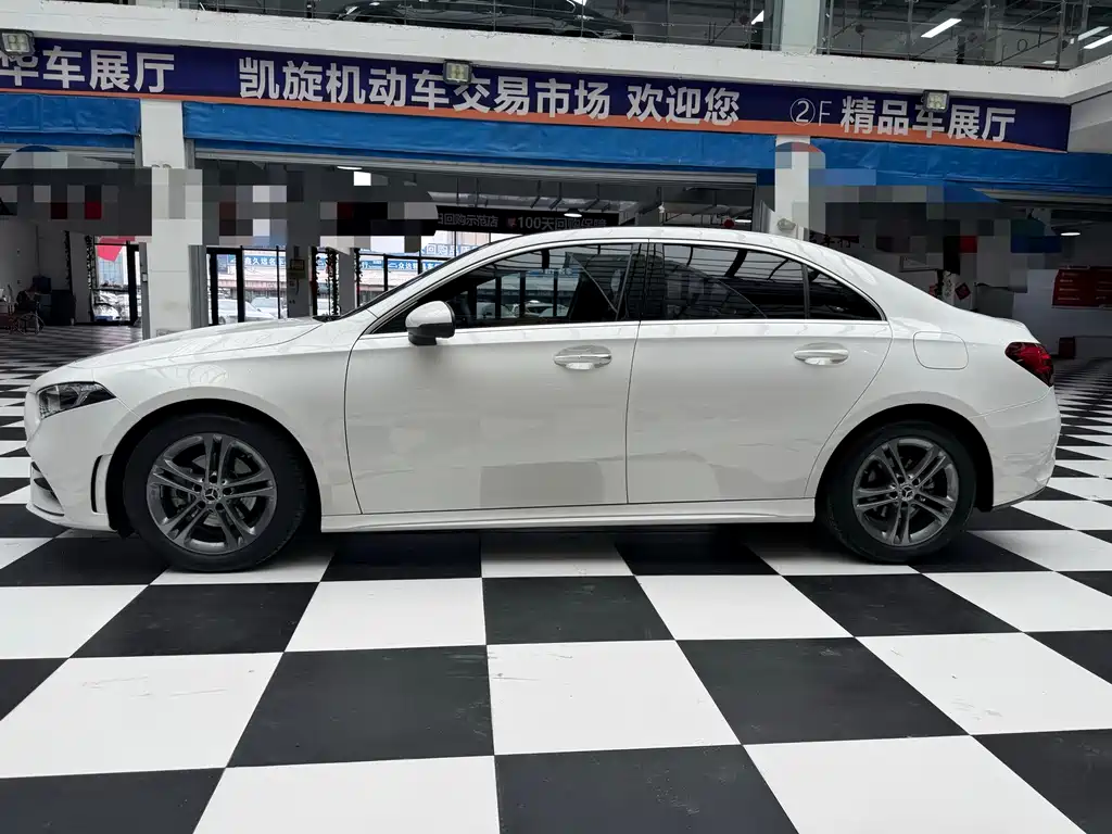 Mercedes-Benz A-Class — миниатюра 6