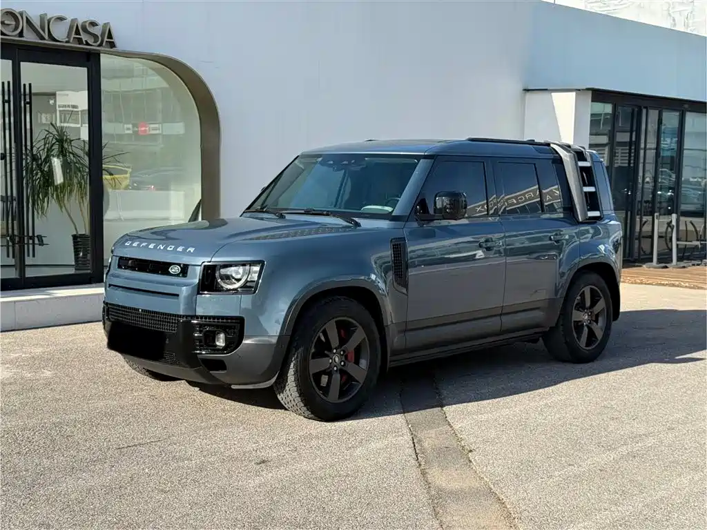 Land Rover Defender 2021