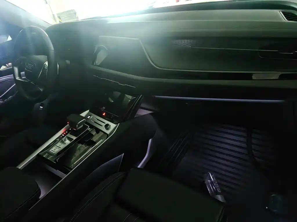 Audi Q6 — миниатюра 12