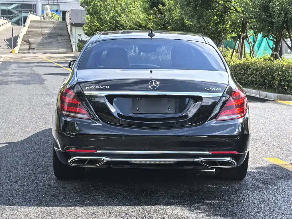 Mercedes-Benz S-Class — миниатюра 7