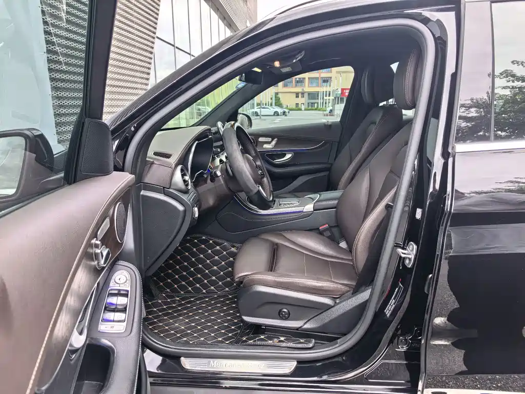 Mercedes-Benz GLC — миниатюра 10