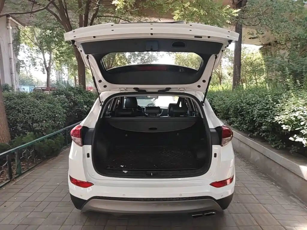 Hyundai Tucson — миниатюра 19