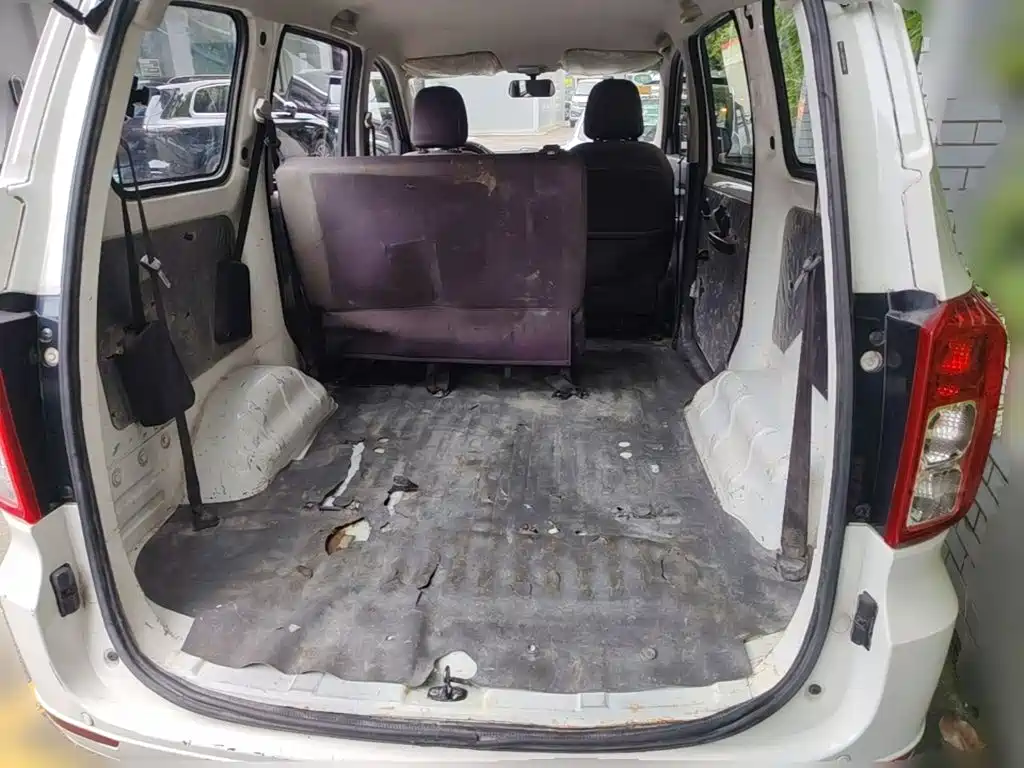 Wuling Hongguang — миниатюра 24