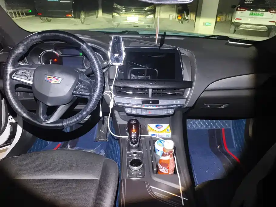 Cadillac CT5 — миниатюра 12
