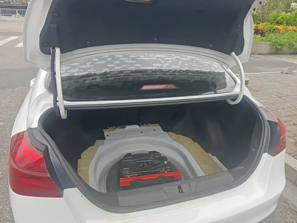 Geely Emgrand — миниатюра 19
