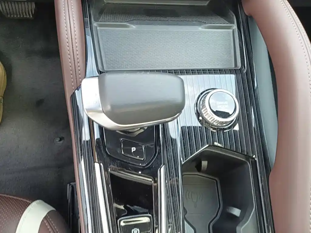 Geely Xingyue L — миниатюра 14