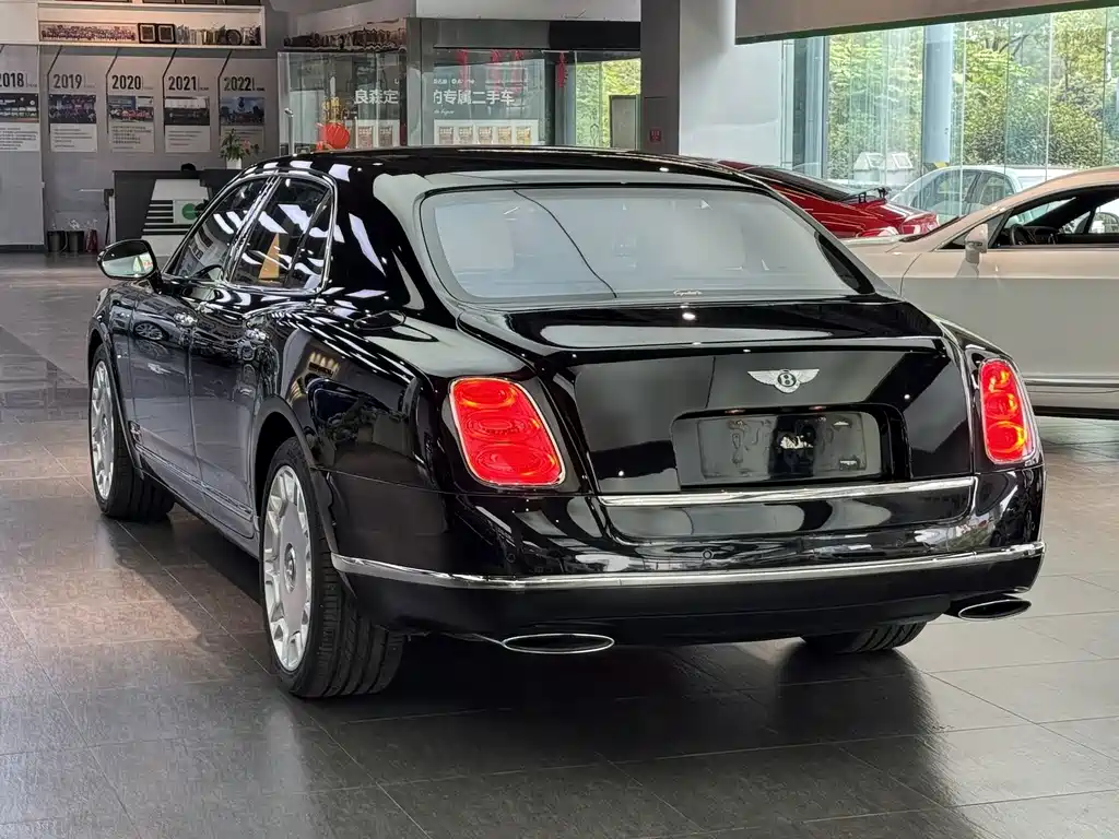Bentley Mulsanne — миниатюра 4