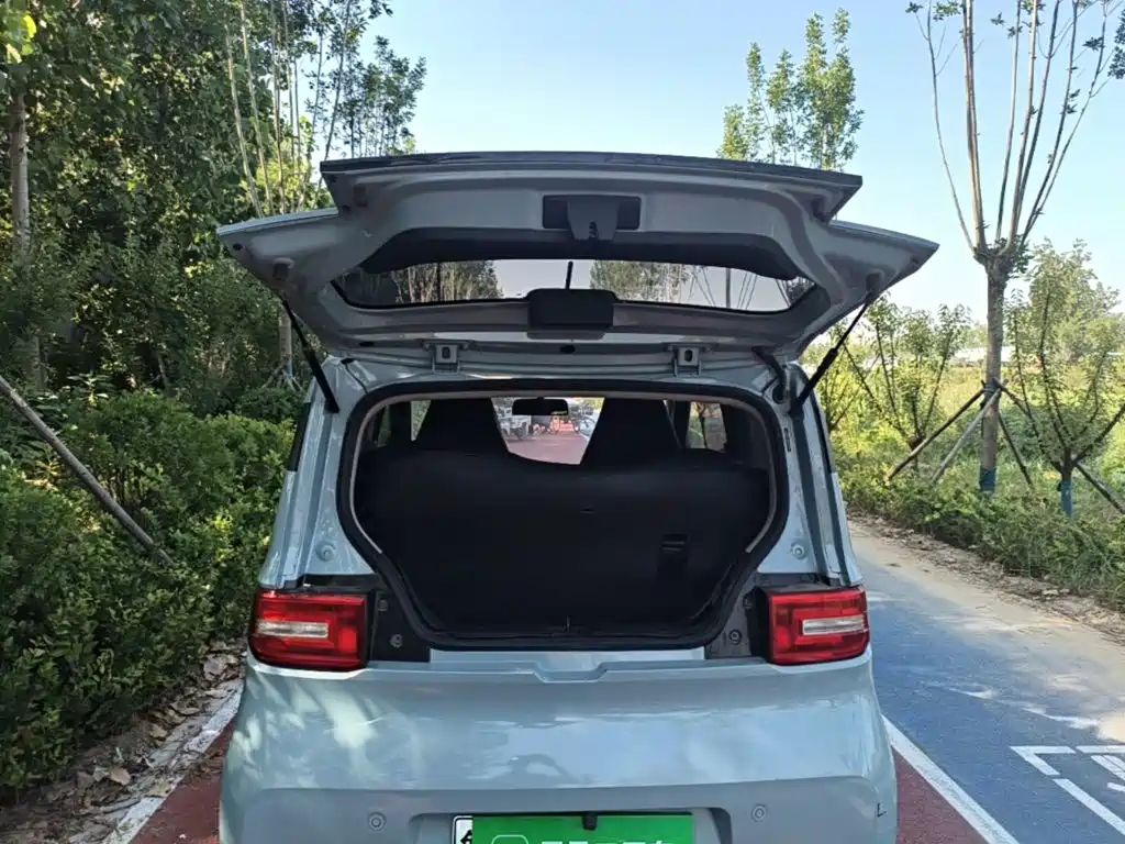 Wuling MINIEV — миниатюра 19