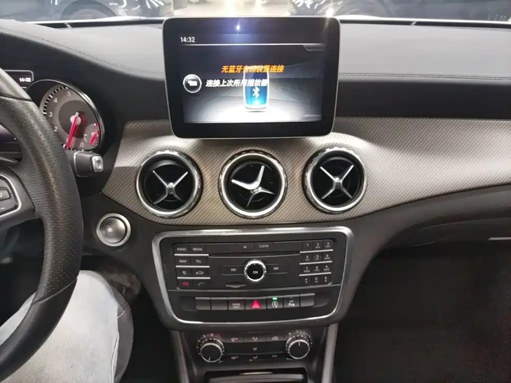 Mercedes-Benz GLA — миниатюра 13