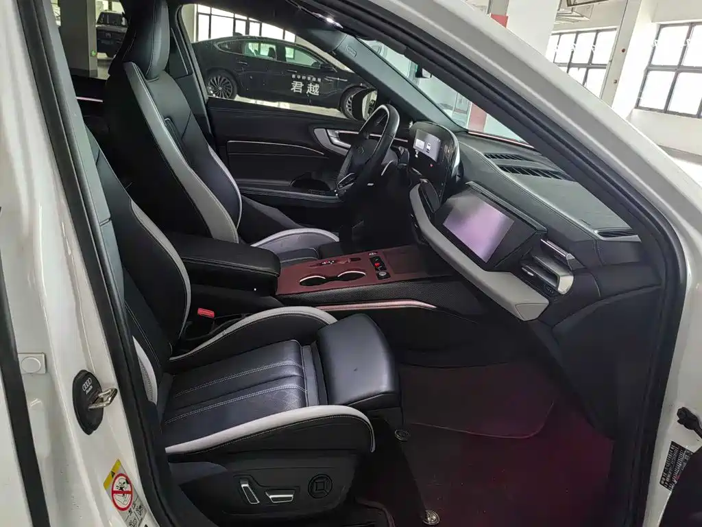 Audi A5L — миниатюра 11