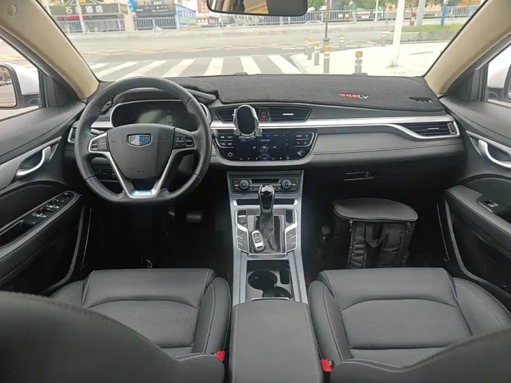 Geely Emgrand — миниатюра 10