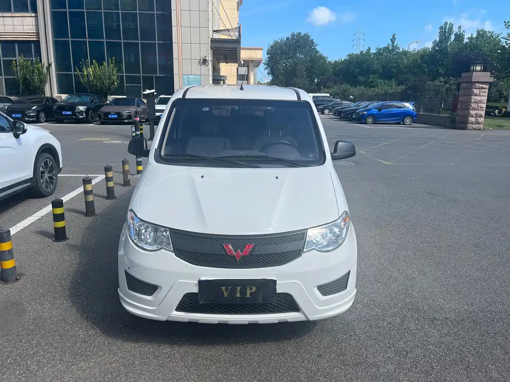 Wuling Hongguang — миниатюра 3