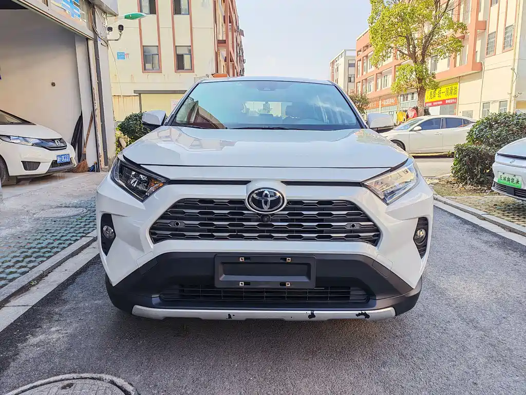 TOYOTA RAV4 RONGFANG