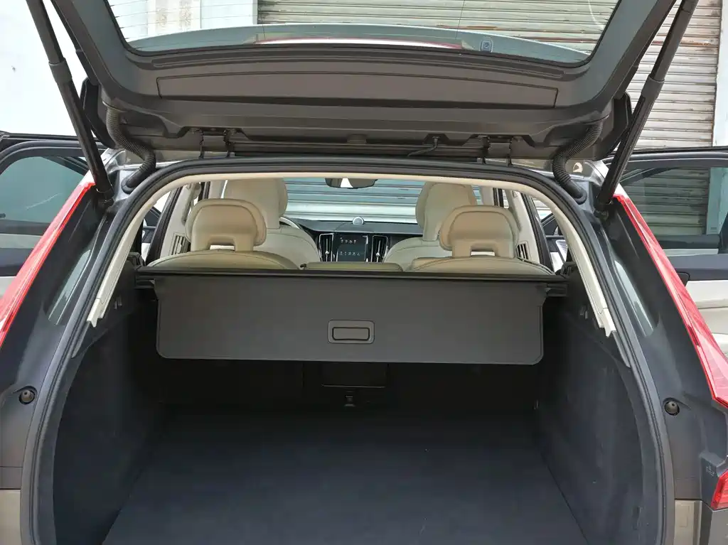 Volvo XC60 — миниатюра 8
