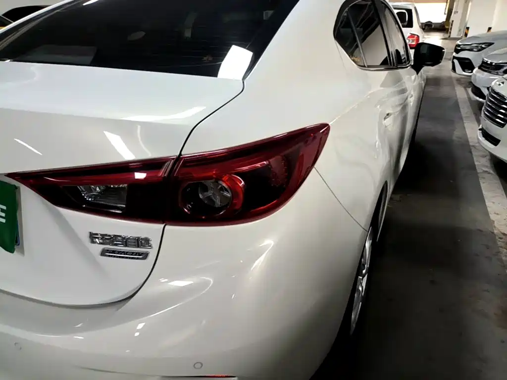 Mazda 3 Axela — миниатюра 8