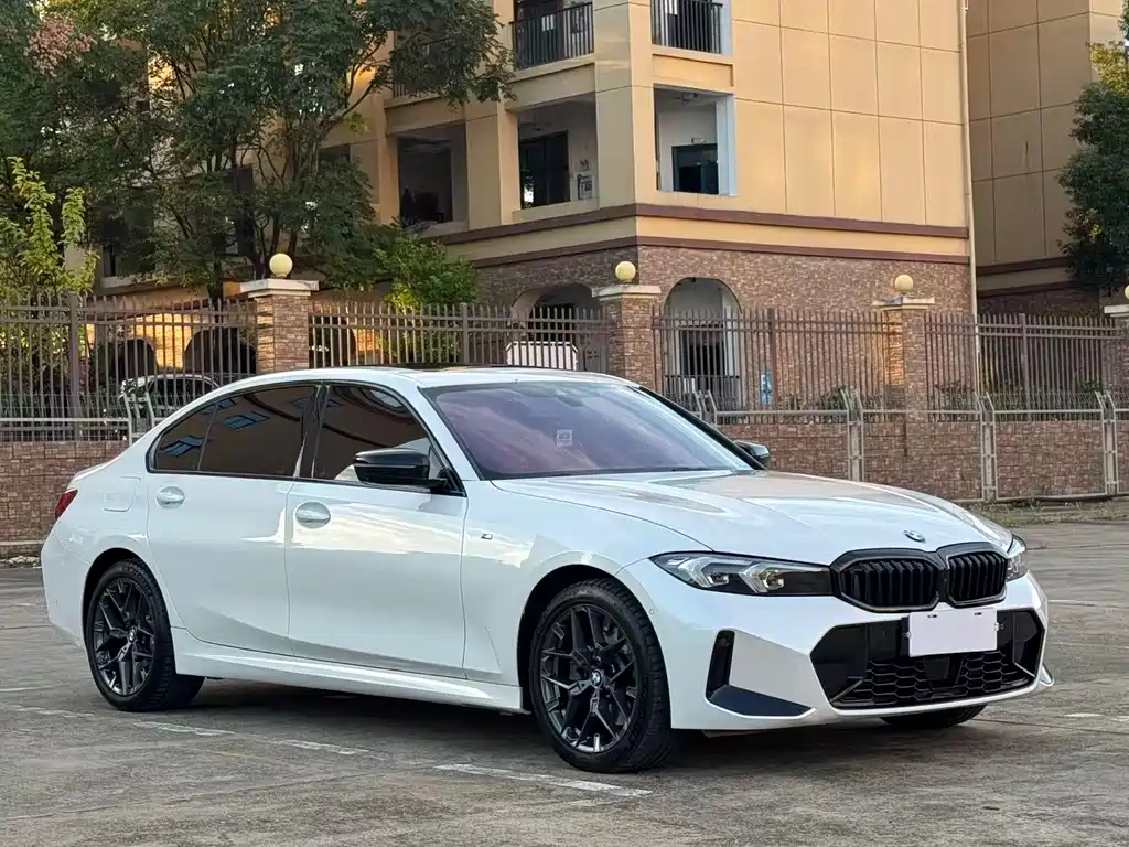 BMW 3 Series — миниатюра 3