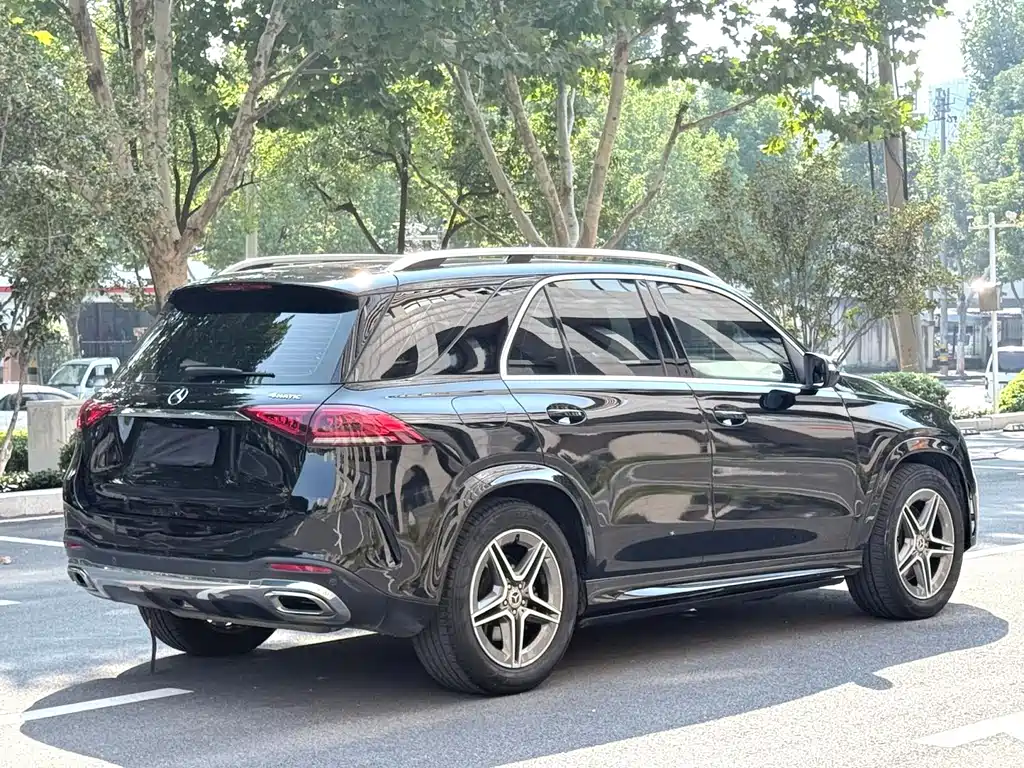 Mercedes-Benz GLE (Import) — миниатюра 9
