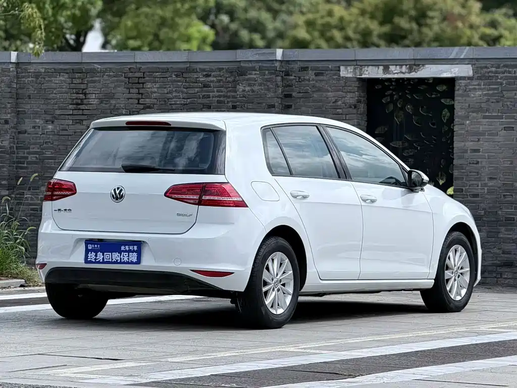 Volkswagen Golf — миниатюра 4