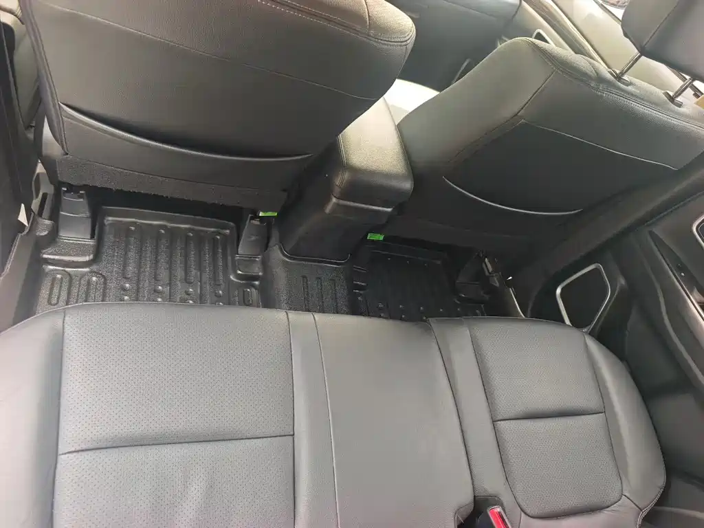Mitsubishi Outlander 2.4L 4WD Luxury Edition 7 seats, фото 5