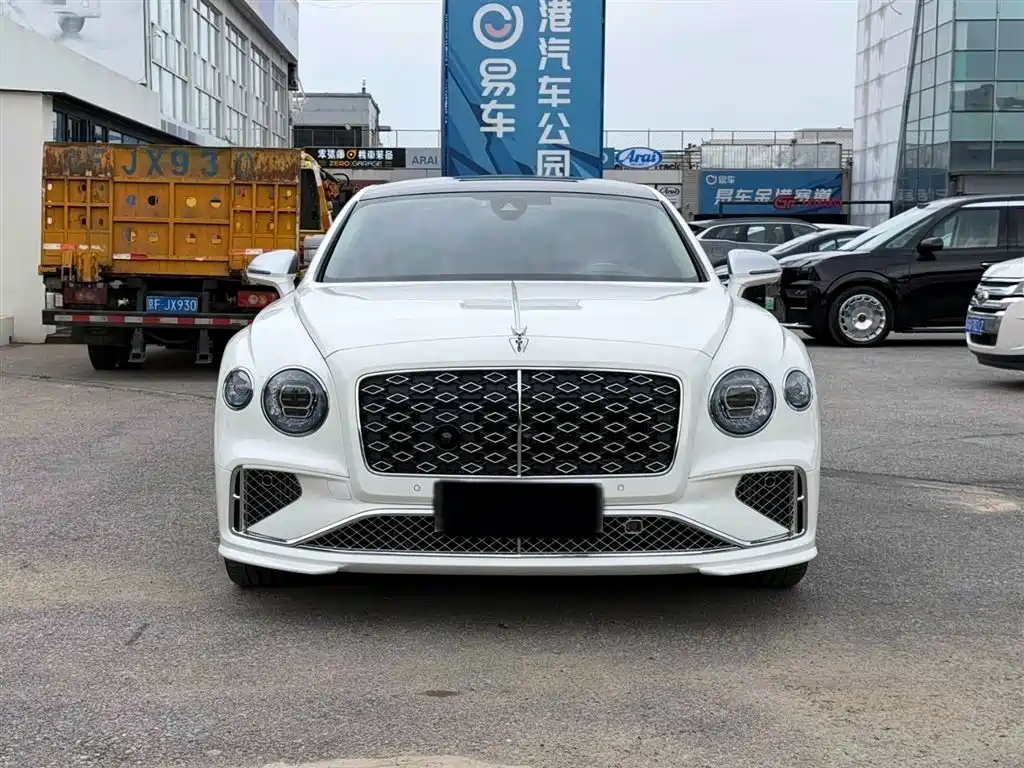 Bentley Flying Spur 2025 4.0T V8 Mulliner