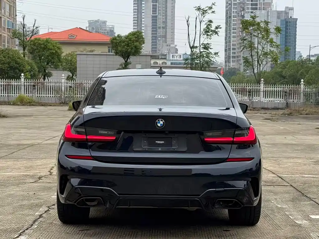 BMW 3 Series — миниатюра 11