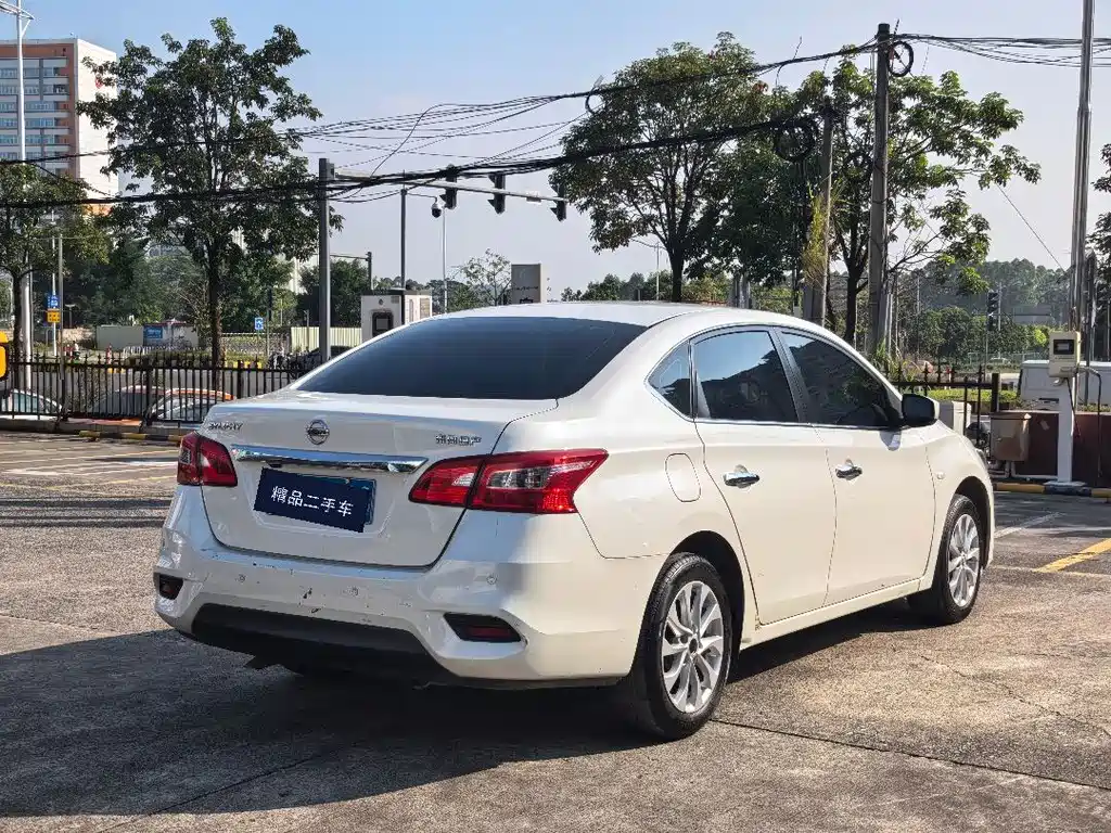 Nissan Sylphy — миниатюра 5