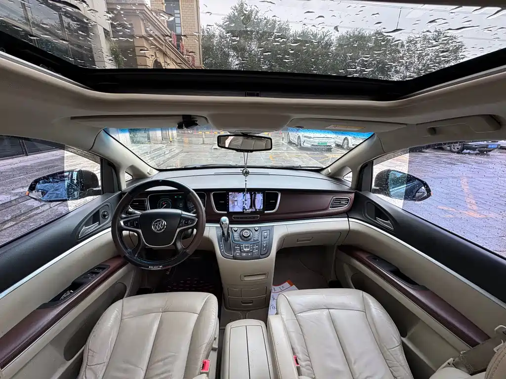 Buick GL8 — миниатюра 9
