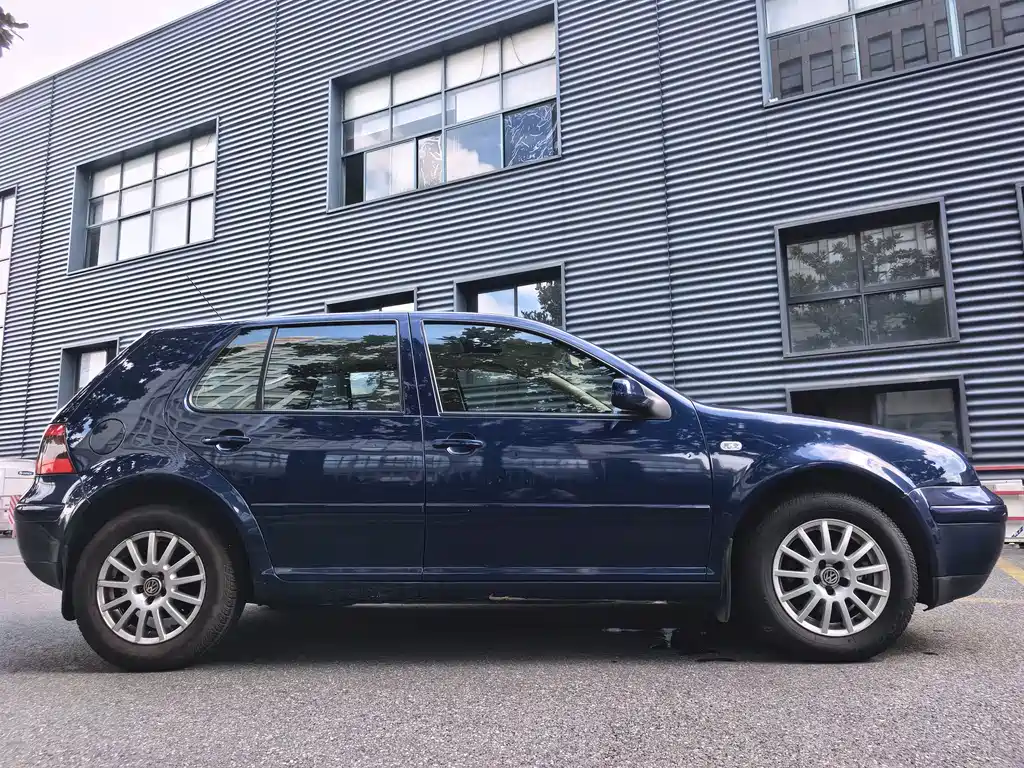 Volkswagen Golf — миниатюра 10