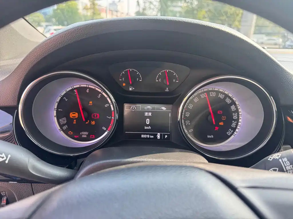 Buick Verano — миниатюра 9