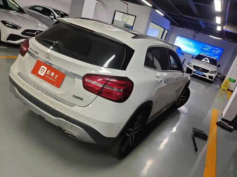 Mercedes-Benz GLA — миниатюра 2