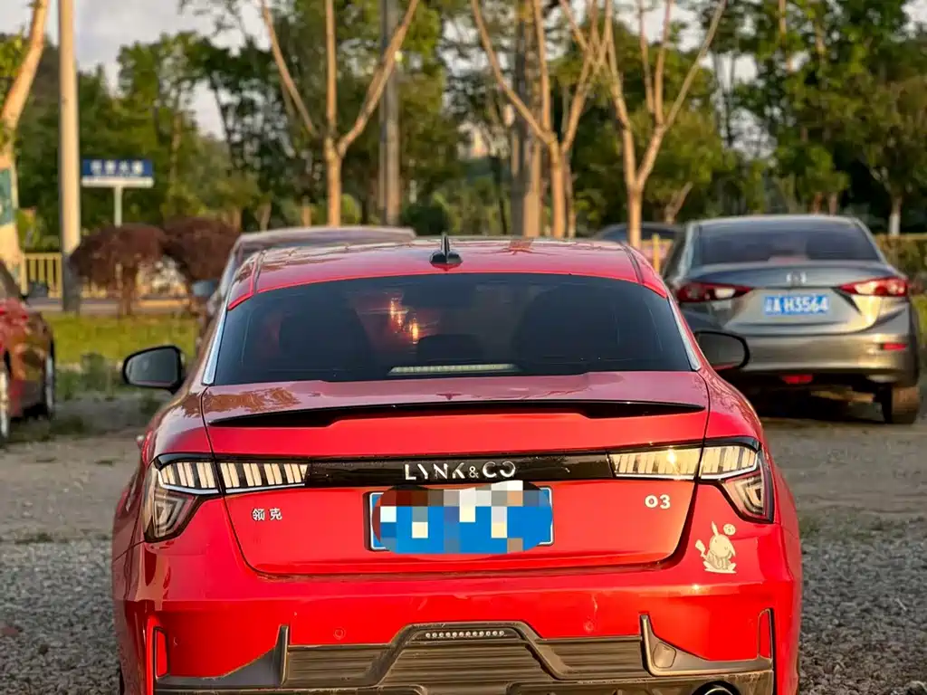 Lynk & Co 03 — миниатюра 8
