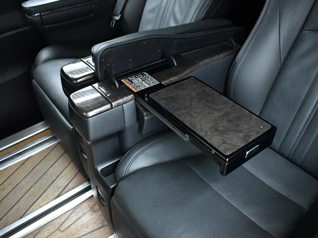 Toyota Vellfire — миниатюра 24