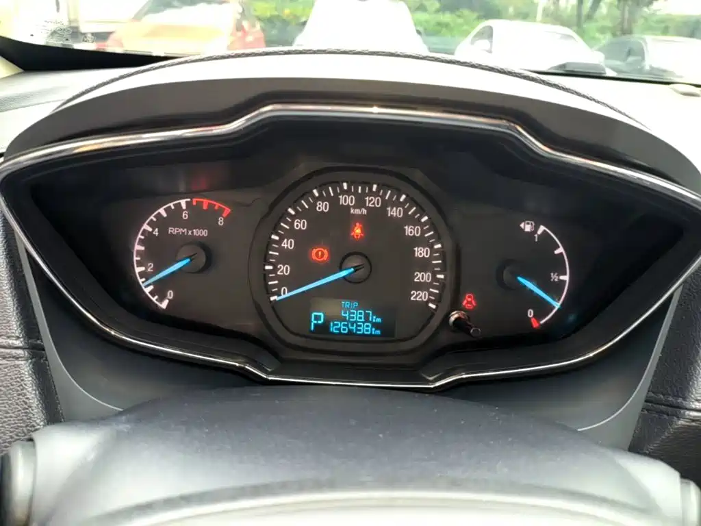 Ford Escort — миниатюра 12