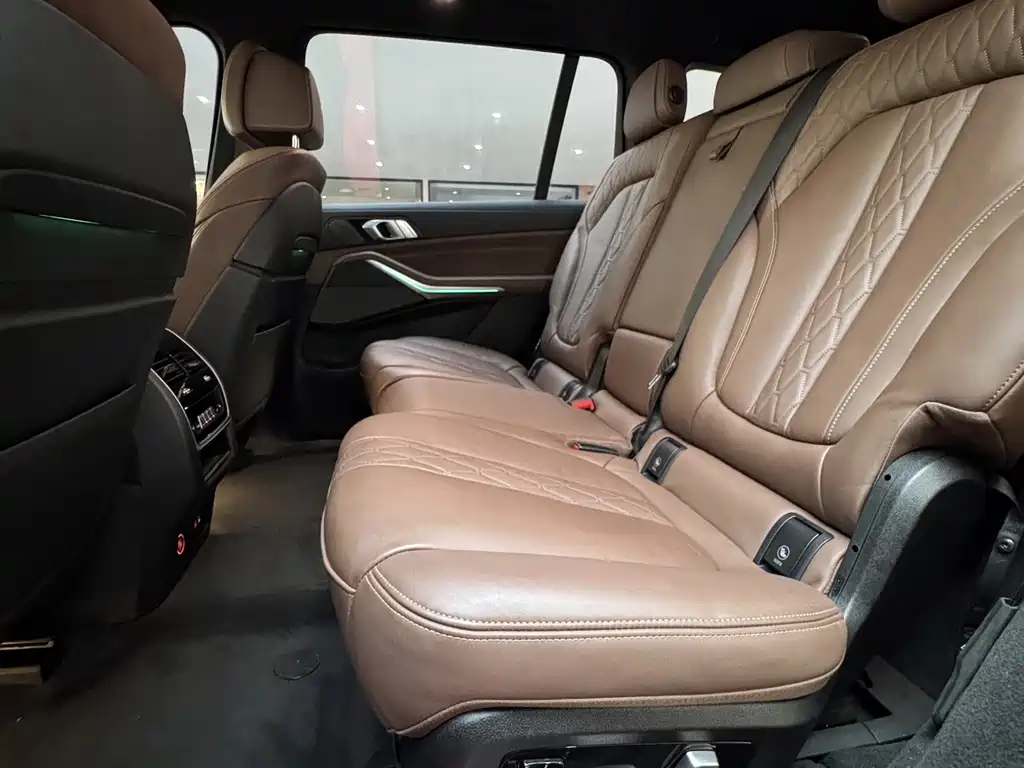 BMW X7 — миниатюра 16
