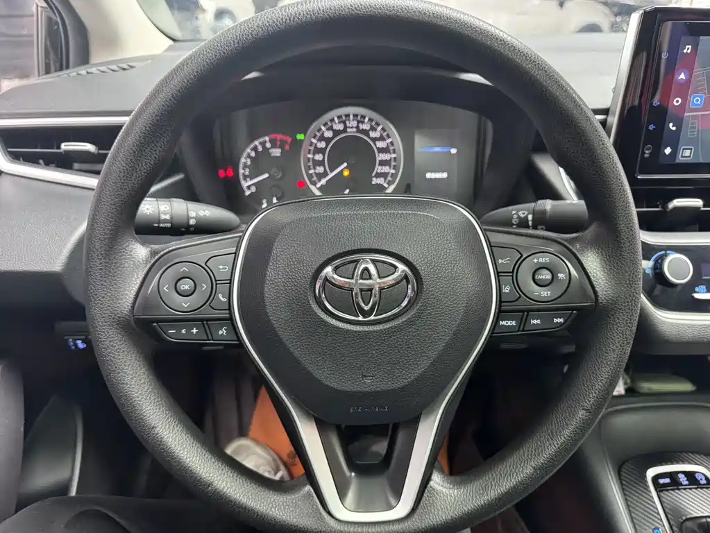 Toyota Corolla — миниатюра 10