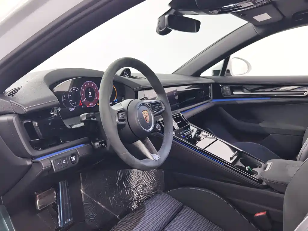 Porsche Panamera — миниатюра 9