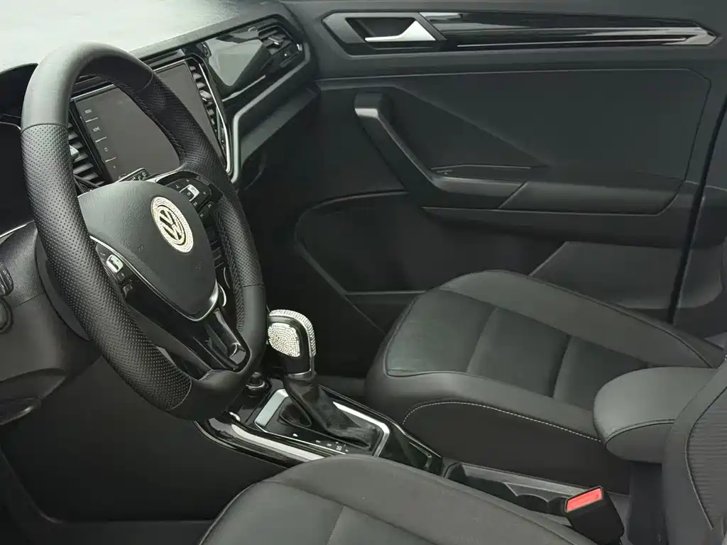 VOLKSWAGEN T ROC EXPLORING SONGS