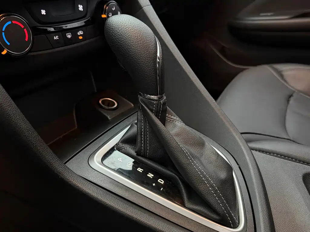 Buick Excelle — миниатюра 14