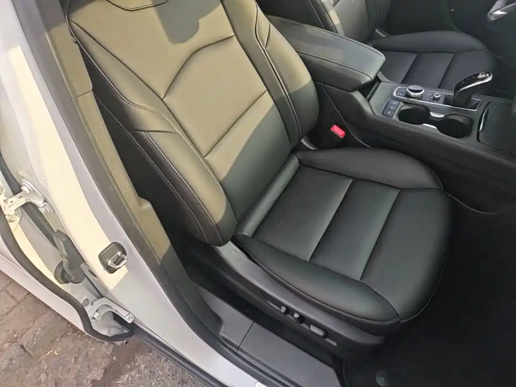 Cadillac XT4 — миниатюра 25