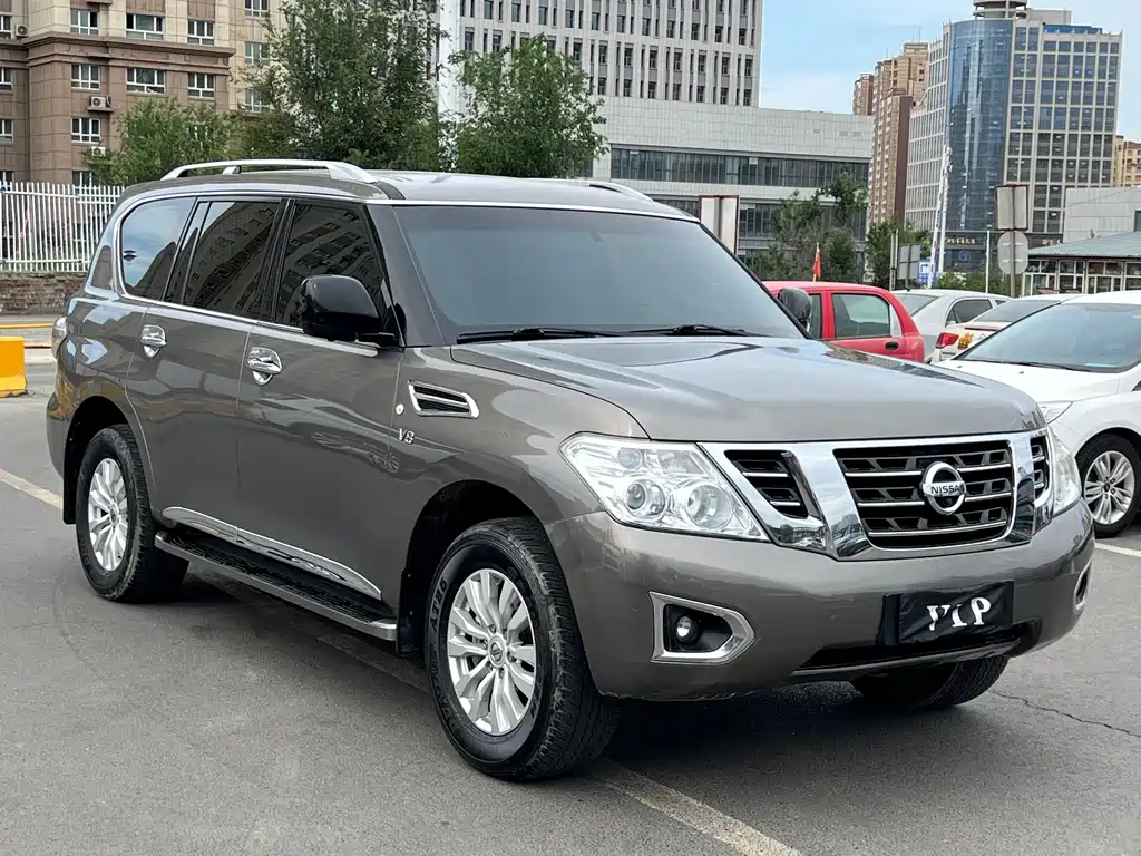 Nissan Patrol 2016 5.6L