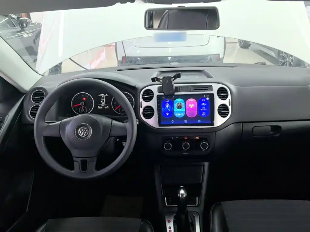 Volkswagen Tiguan — миниатюра 10