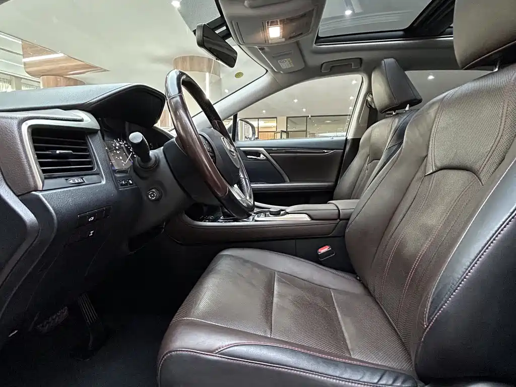 Lexus RX — миниатюра 14